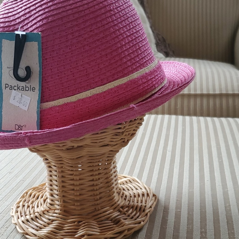 Pink versatile hat - Picture 1 of 4
